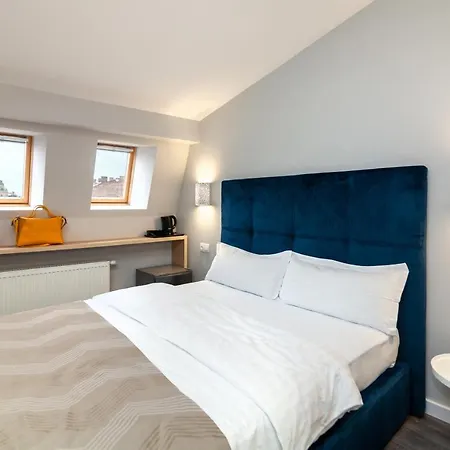 Austrian Hotel apartamentowy Lwów