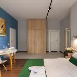 Austrian 4*
