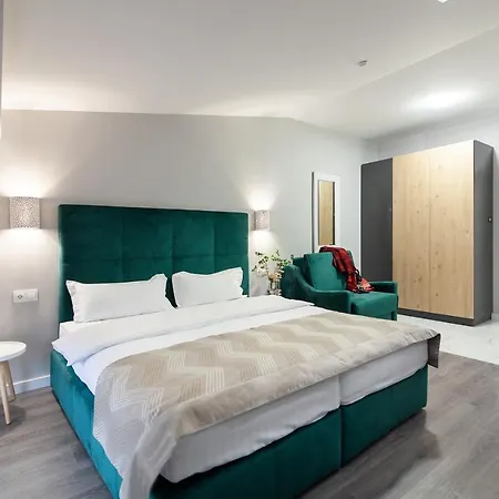 Austrian 3* Lviv