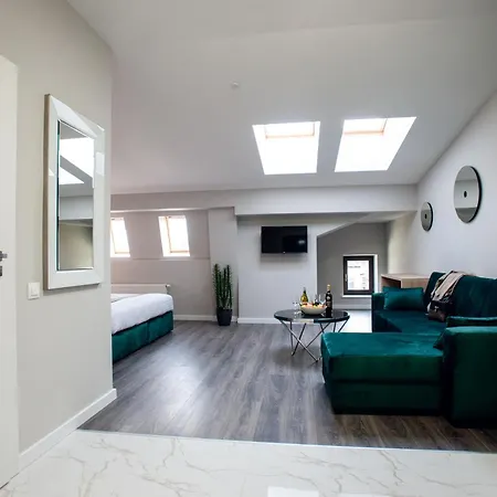 Aparthotel Austrian 3*